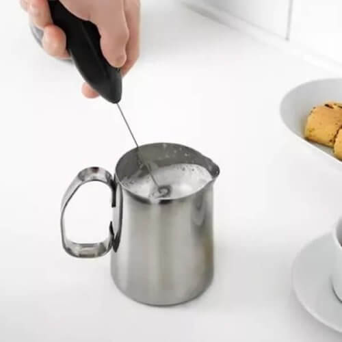 Mini batidor espumador para leche café a pilas
